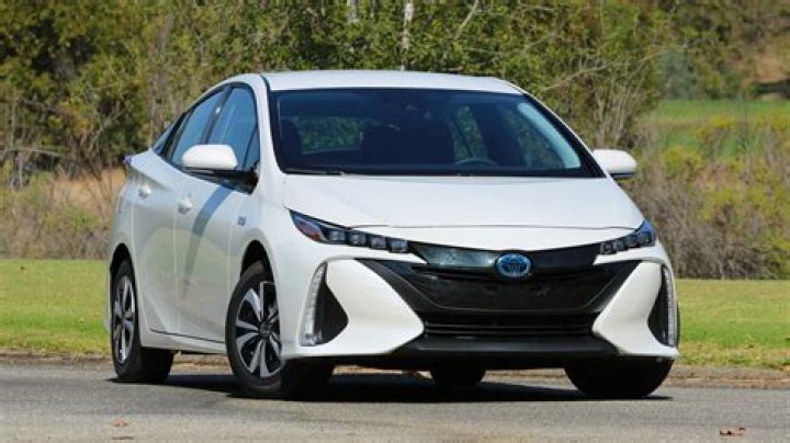 2017 Toyota Prius Prime Review: Toyota’s Smartest Hybrid Yet