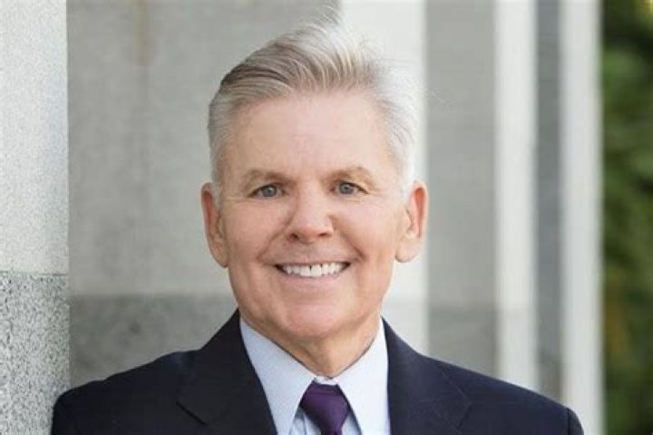 After Her Husband’s Scandal, Where Is Gary Condit’s Wife Carolyn Berry Now?