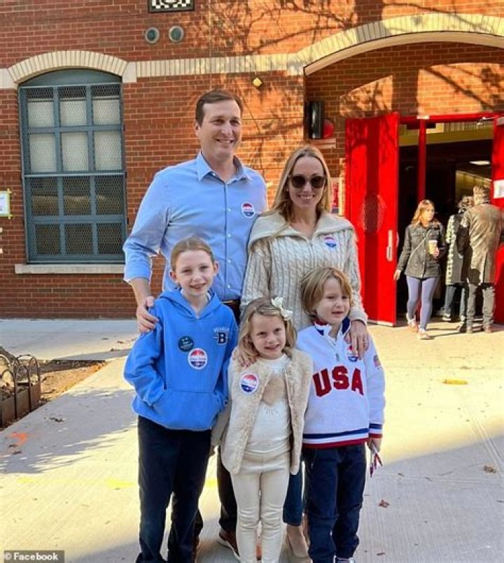 Attorney Daniel Goldman &amp; Wife Corinne Levy: Age Difference, Children &amp; Net Worth