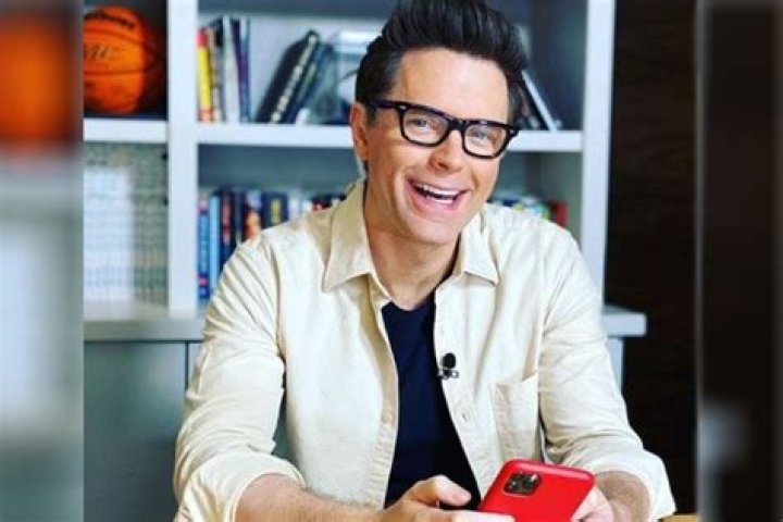 Bobby Bones Net Worth – Look At The Multi-Millionaire’s Income And Earning Sources