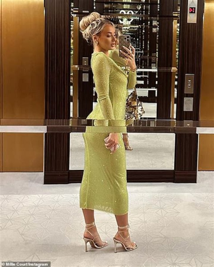 Chloe Burrows (Reality Star) Wiki, Bio, Age, Height, Weight, Measurements, Dating, Net Worth, Facts