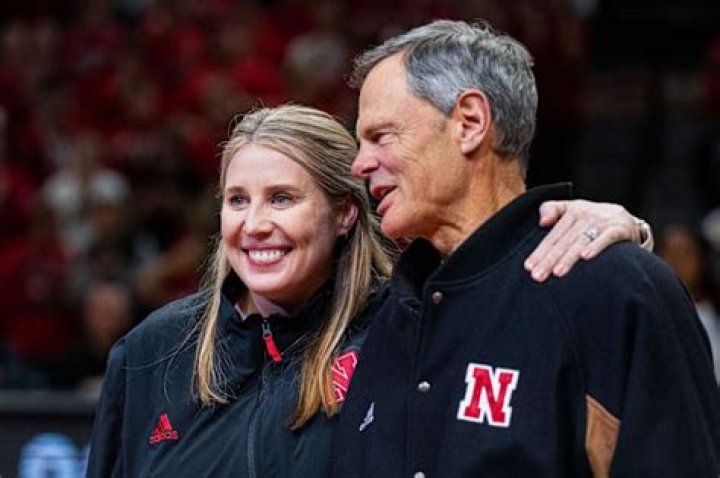 Coach: John Cook Volleyball Wife Wendy &amp; Salary 2021 -How Much Does He Worth? Details To Know