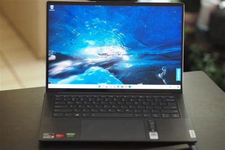 Head-to-head: Intel Core i7-12700H vs AMD Ryzen 9 6900HS