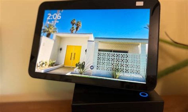 How to see your photos and albums on an Echo Show display