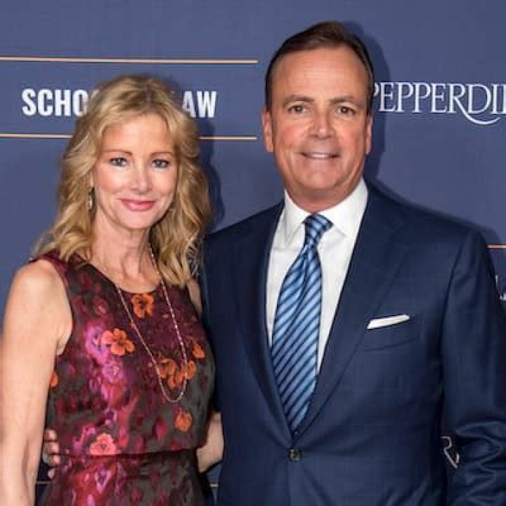 Karen Kline Bio, Wiki, Age, Height, Net Worth, Wife, Family and Career