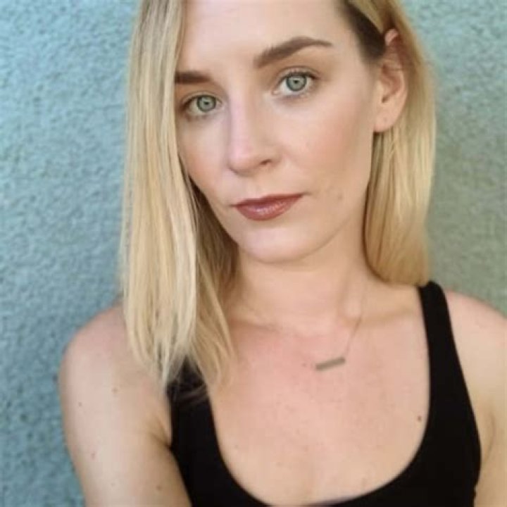 Laurie Simmons Net Worth, Income, Salary, Earnings, Biography