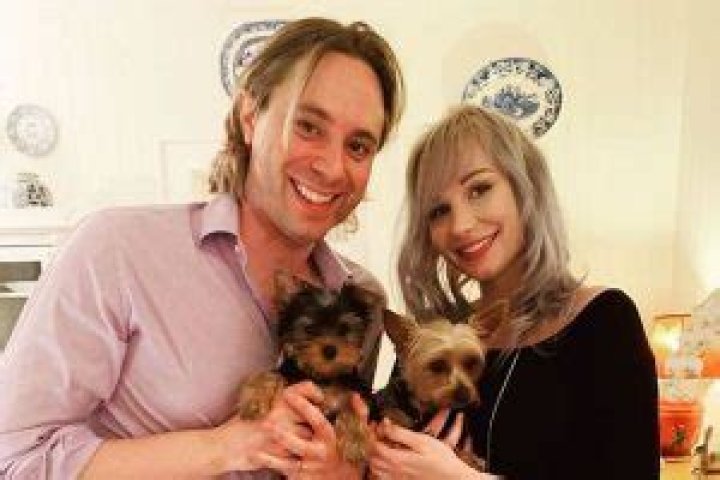 Meet Elizabeth Ashley Wharton – Photos Of Vince Neil’s Daughter With Ex-Wife Beth Lynn