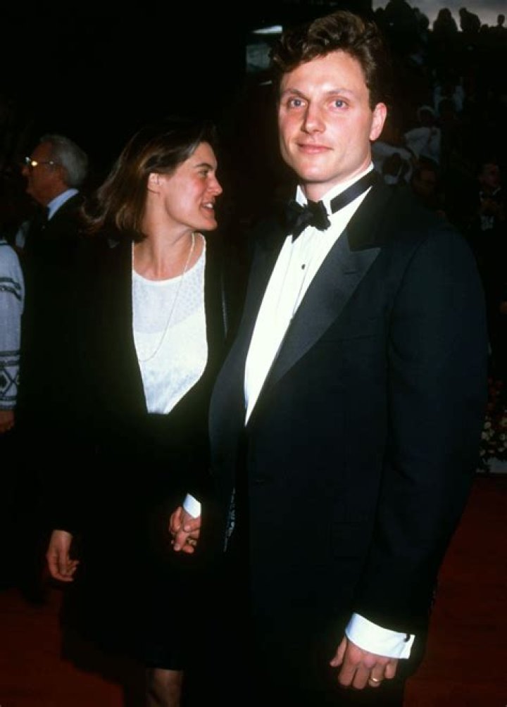 Meet Tess Frances Goldwyn – Photos of Tony Goldwyn’s Daughter With Wife Jane Musky