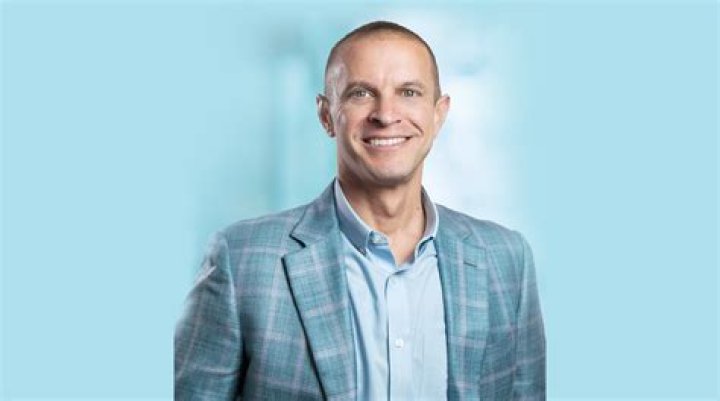 Mike Fernandez Net Worth, Income, Salary, Earnings, Biography