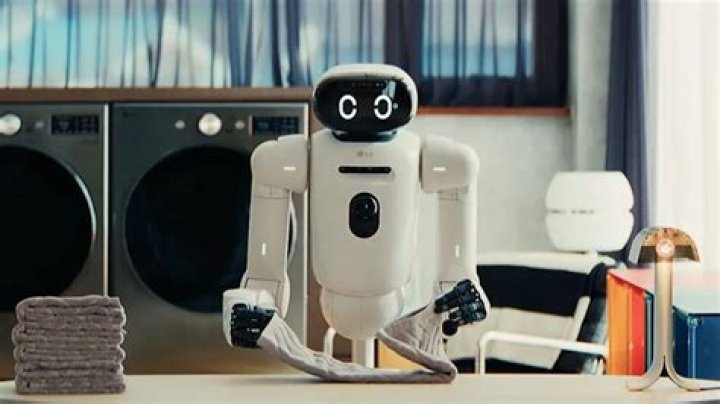 MIT's Skinbot is a Wearable Robot Designed to Scamper Over Your Body