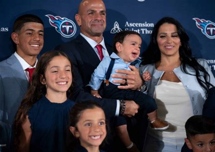 More About Robert Saleh’s Wife Sanaa Saleh – Did You Know They Have Seven Children? 