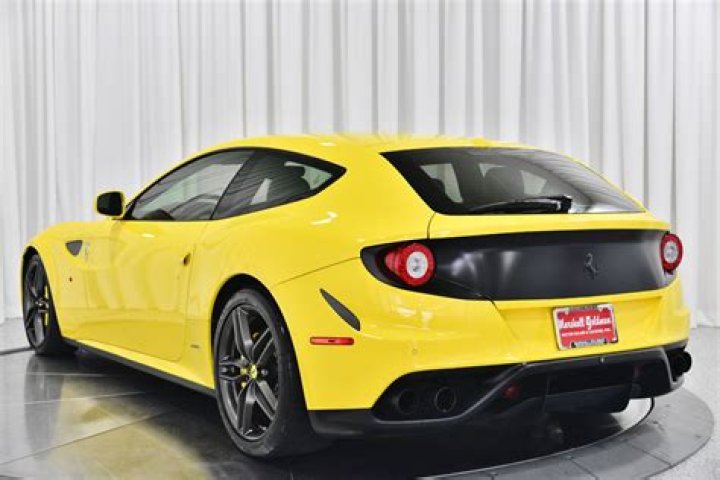 Novitec Rosso Ferrari FF: Aftermarket Tuner Puts the Sport in Sportscar