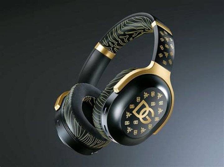 Rihanna Sells Out $9000 Dolce &amp; Gabanna Headphones