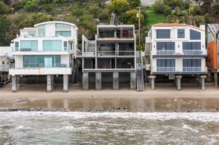 Shannen Doherty's Malibu House Address: A Glimpse Into Her Coastal Retreat