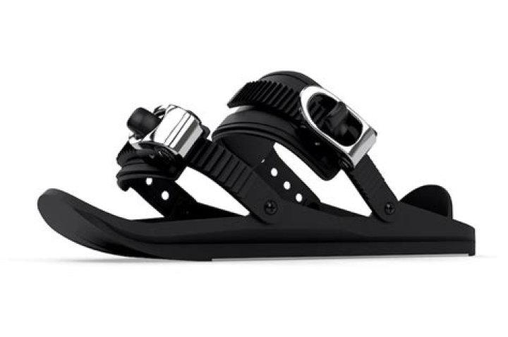 Snowfeet Combine Skiing and Skating into One Awesome New Sport