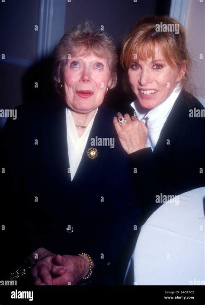 Stefanie Powers Parents: Meet Julianna Dimitria Golan, Morrison Bloomfield Paul