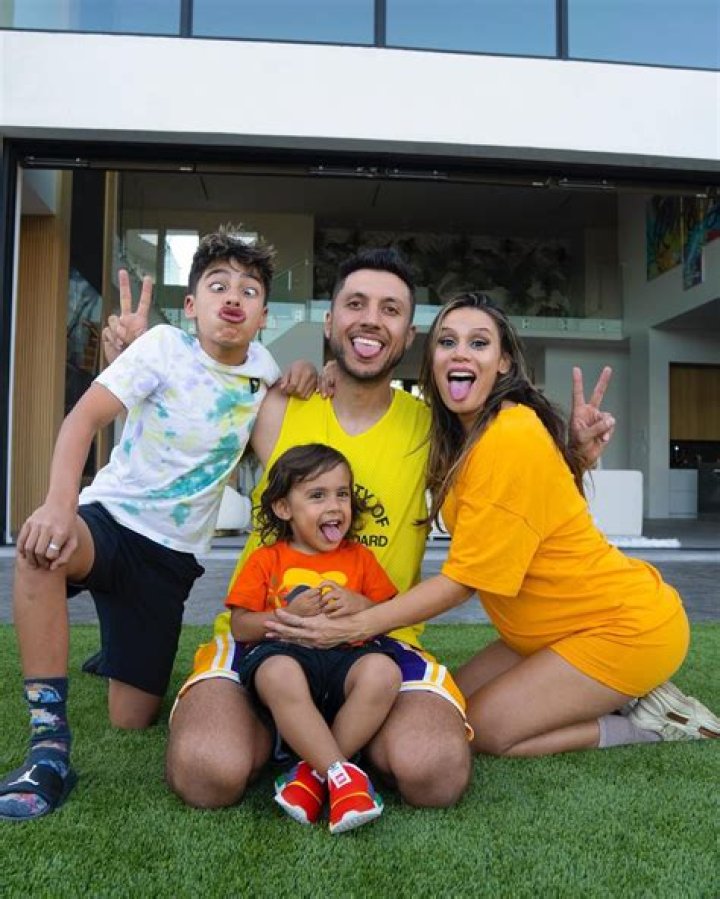 The Royalty Family Net Worth