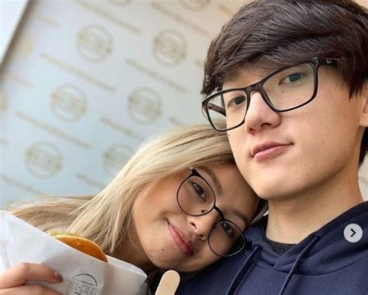 The Untold Truth We Know About The Twitch Streamer Iitztimmy's Girlfriend