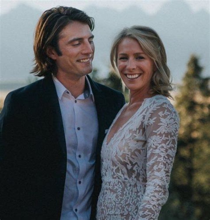 Tyler Harlow Wife Erin Neary Calls Herself A Accomplished Women Healthcare Sales Leader