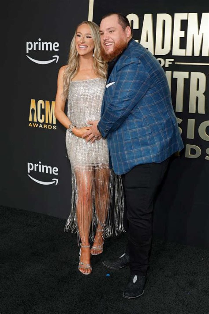 Unveiling The Mystery: Who Is Riley Green's Partner?