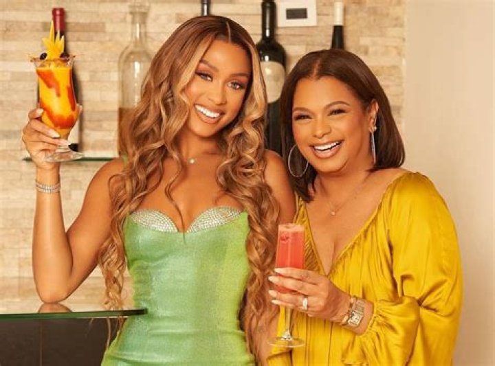 Who Are Jilly Anais Parents?