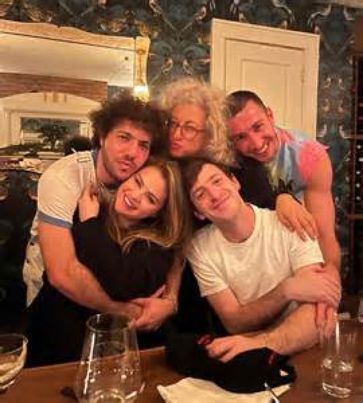 Who Is Craig Robinson Wife Kelly Mccrum? Everything To Know About Her - Meet On Instagram