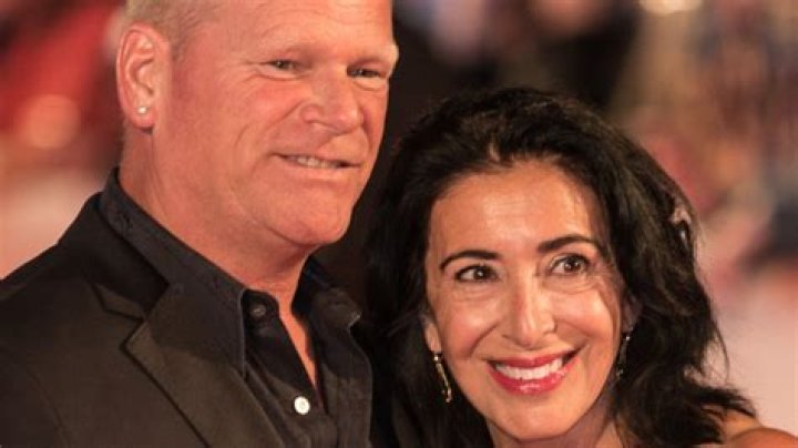 Who Is Mike Holmes Girlfriend Anna Zappia? Age and Wikipedia, How Old Is She?
